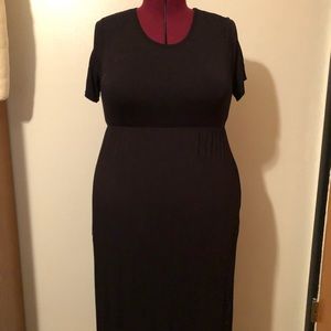 1X Black Maxi Dress with Pockets